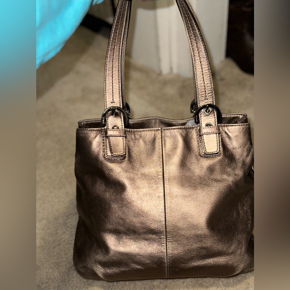 Coach Soho Leather Tote Metallic Gold Handbag/ Purse w/ purple hue &interior•EUC - Picture 3 of 9